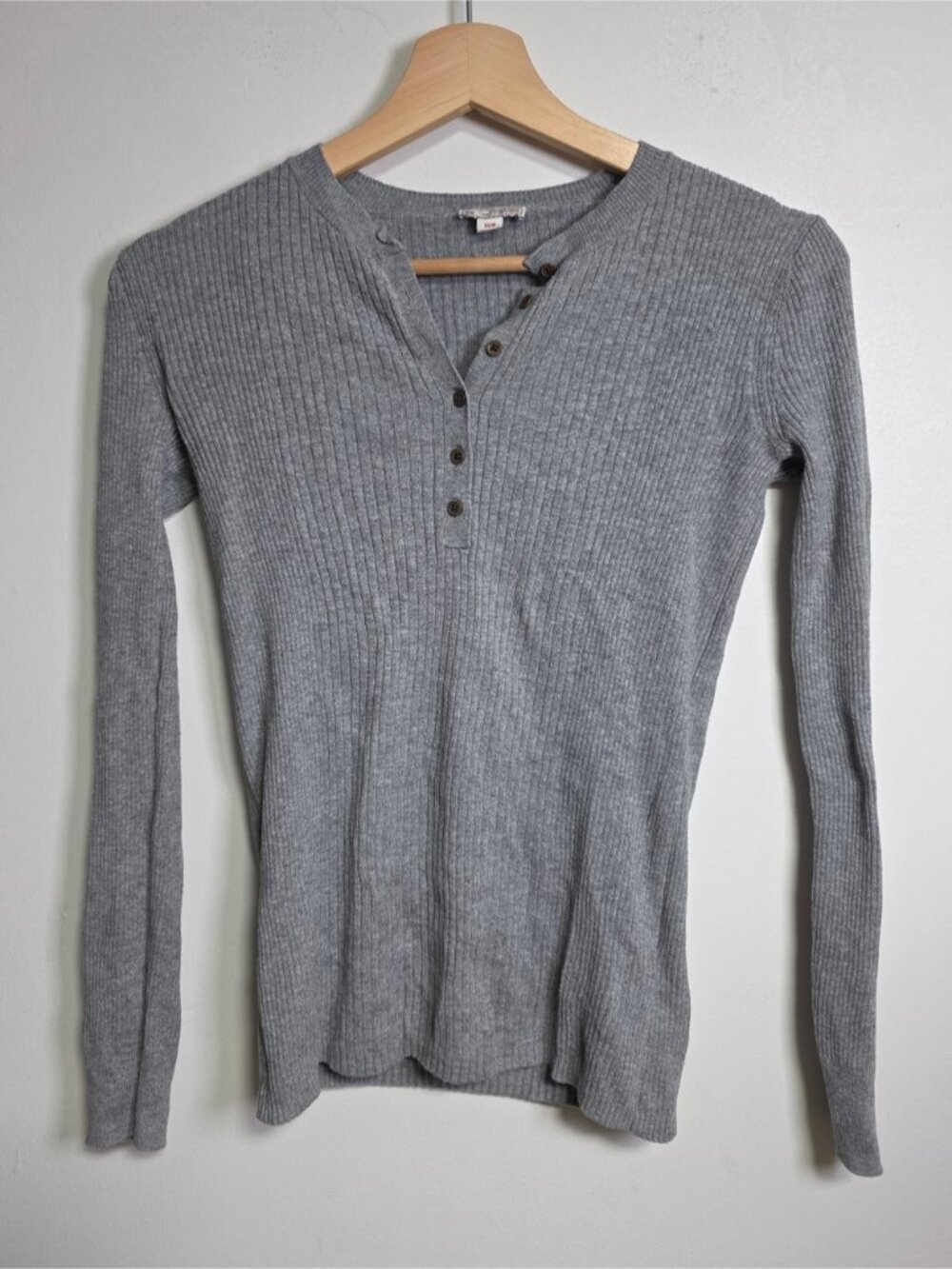 GAP Grey Ribbed Henley Sweater XS | Fitted Long Sleeve Knit Top - Picture 2 of 11